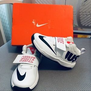 Toddler Nike Shoes - Size 9C (Brand New)